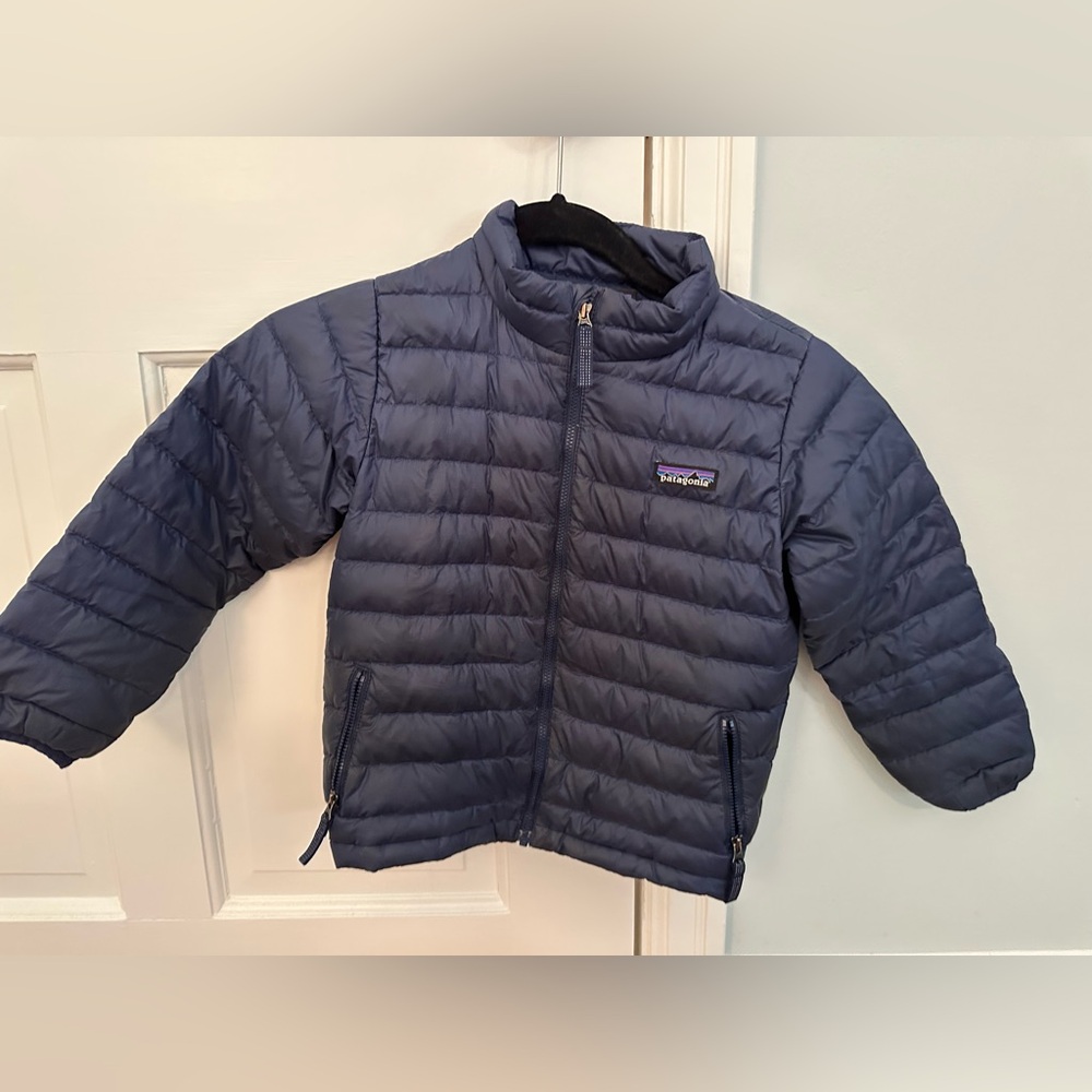 Patagonia kids puffer jacket 5T navy good condition
